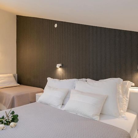 Apartments And Rooms With Parking Space Rogoznica - 10339 Стая снимка