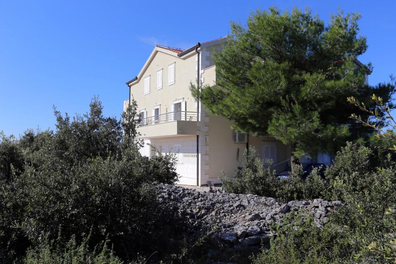 Apartments And Rooms With Parking Space Rogoznica - 10339 Екстериор снимка