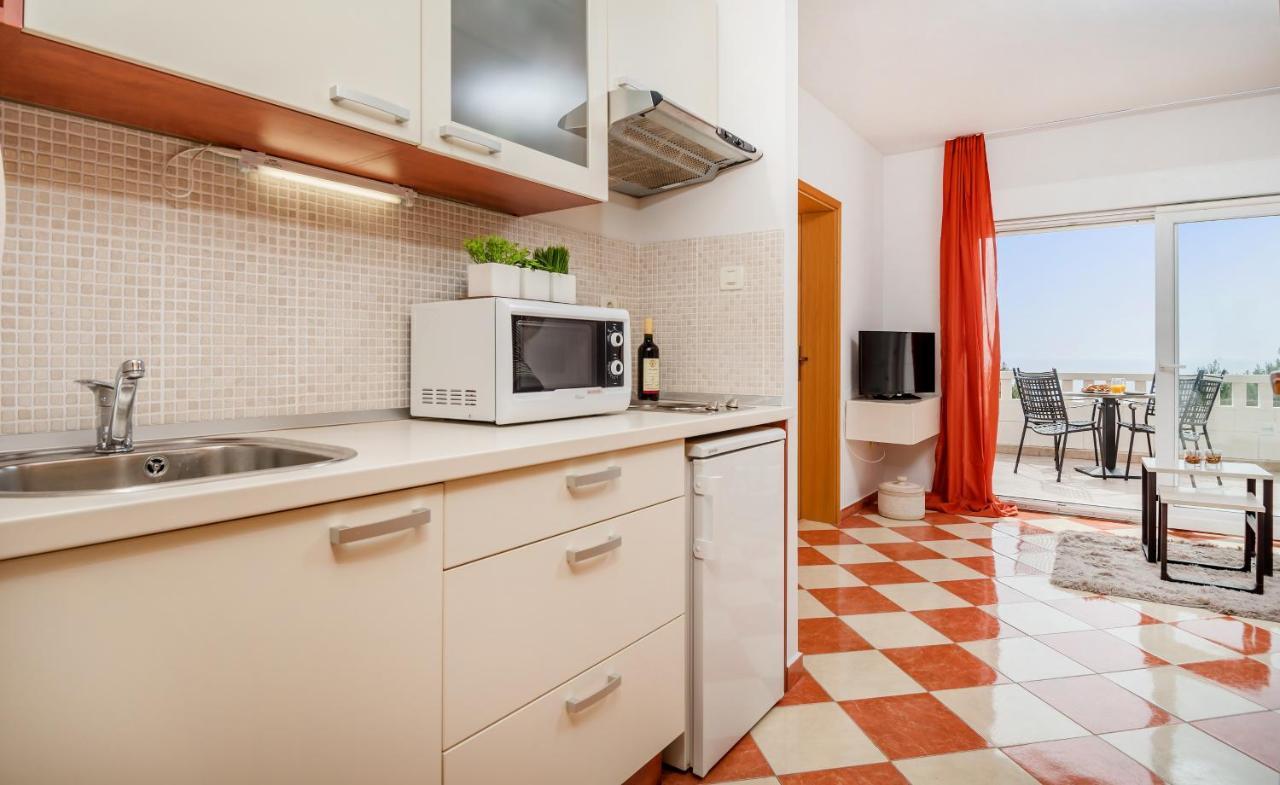 Apartments And Rooms With Parking Space Rogoznica - 10339 Екстериор снимка