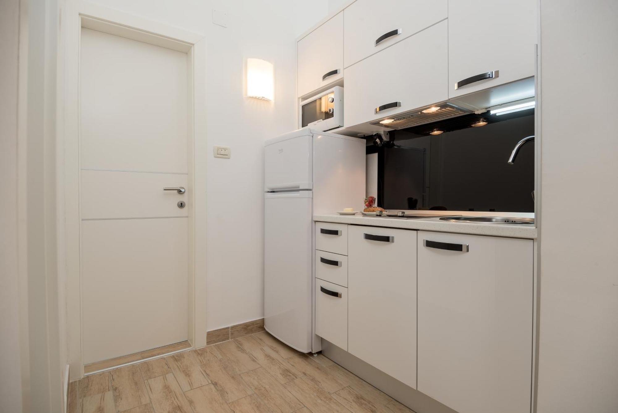 Apartments And Rooms With Parking Space Rogoznica - 10339 Стая снимка